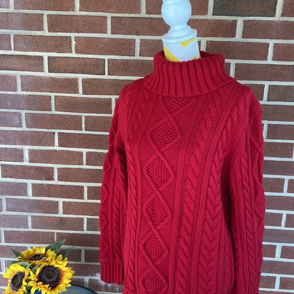 BR Red Cabled Heavyweight Sweater - Picture 2 of 10